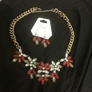 Ruby red gray diamond gold statement necklace